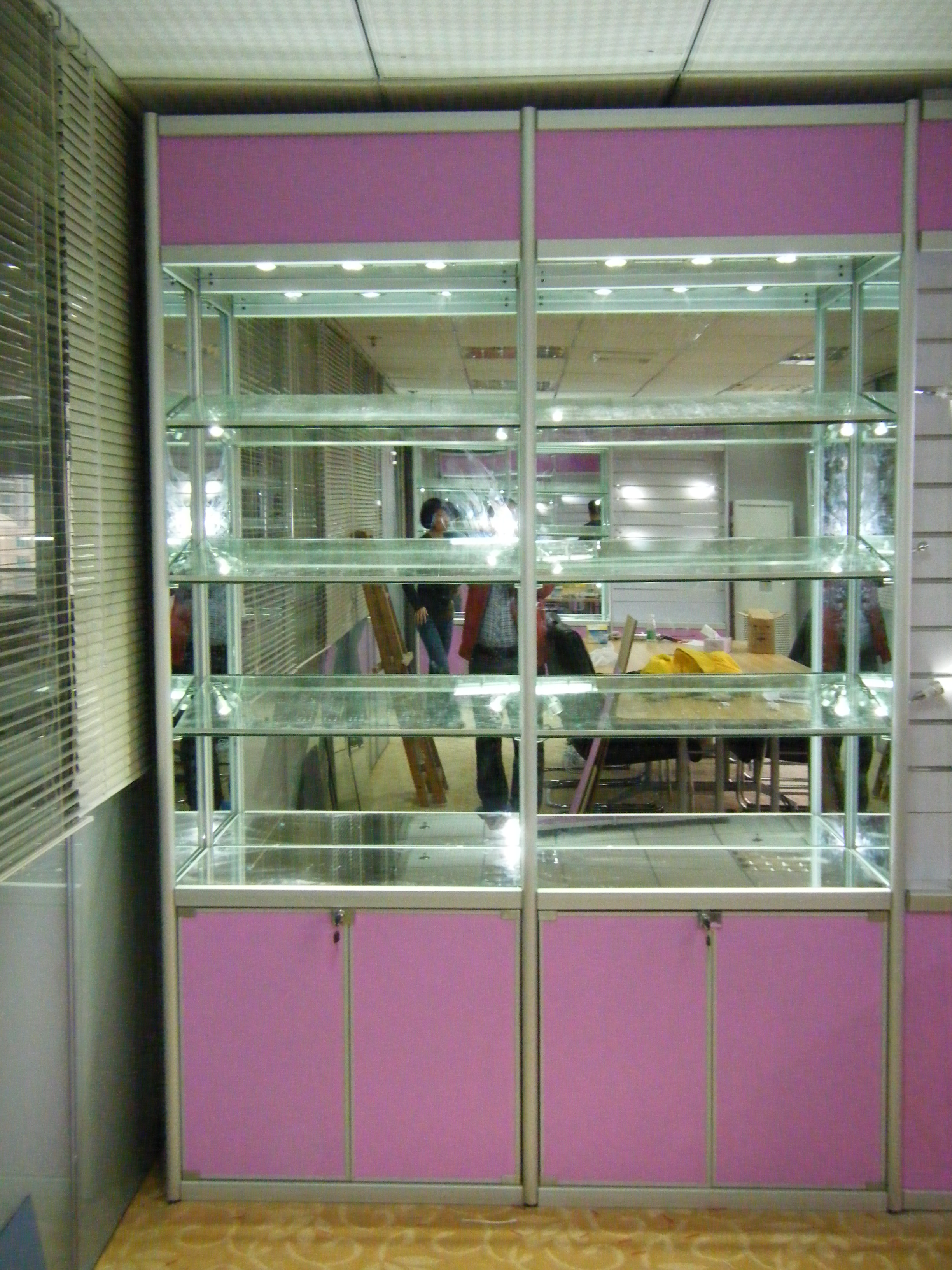 深圳货架，深圳仓储货架，深圳仓库货架，瓷器品展示架