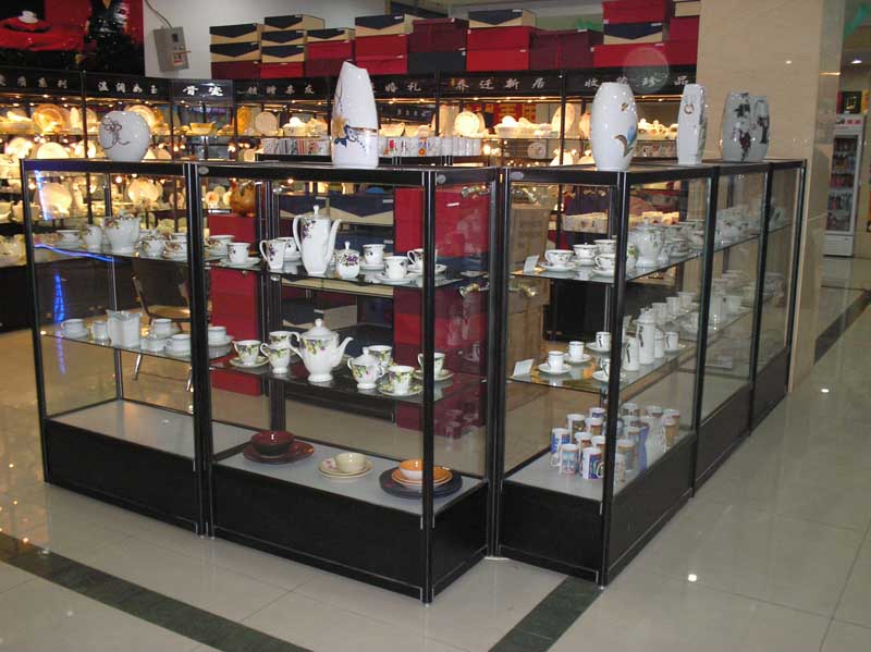 深圳仓储货架，深圳仓库货架，深圳货架，深圳资料展示架，深圳礼品展示架，深圳钛合金展示架